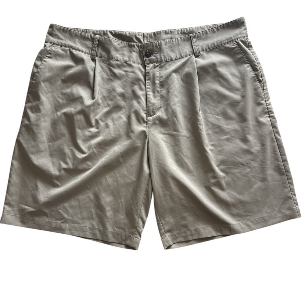 Adidas Men's Size 42 Chino Shorts Golf Climalite Pleated Tan Khaki Polyester‎